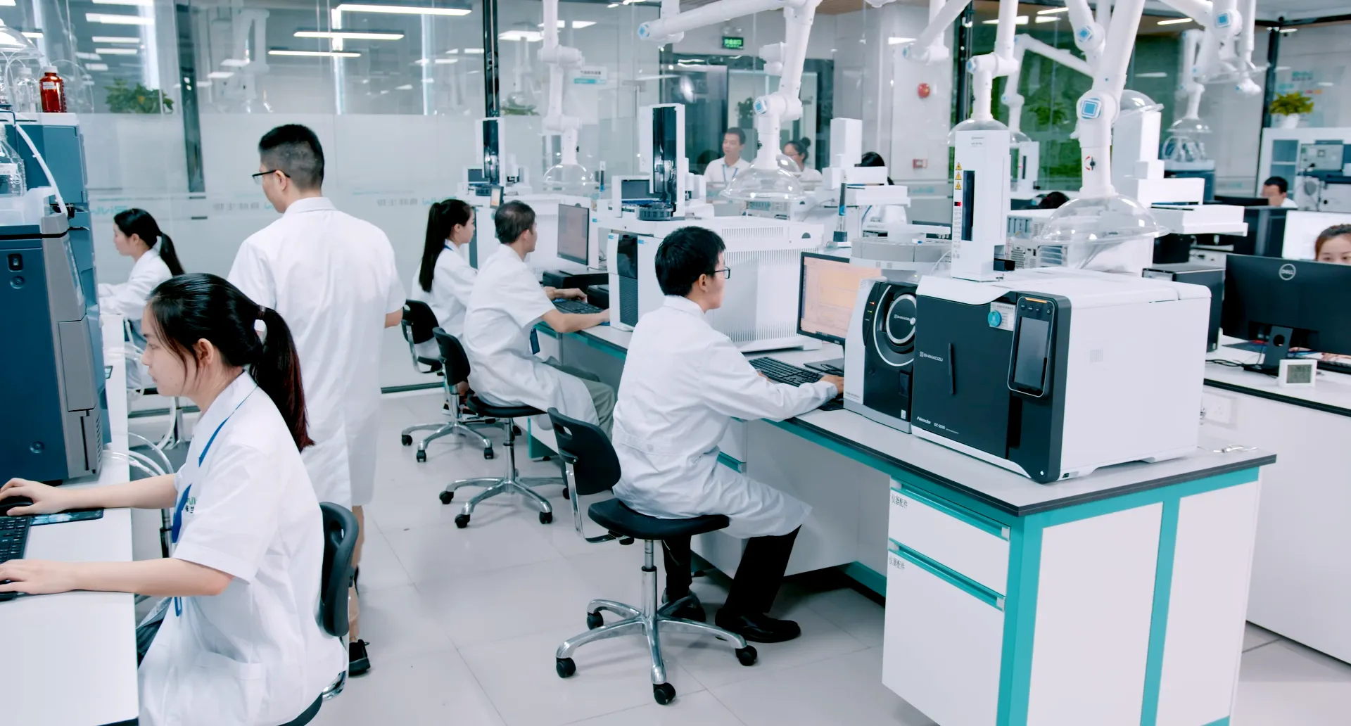 真味生物:针对电子烟雾化器导油不畅的问题,需要综合考虑烟油、雾化芯和使用操作三个方面,找到问题的根源并采取针对性的解决方案。 真味生物:针对电子烟雾化器导油不畅的问题,需要综合考虑烟油、雾化芯和使用操作三个方面,找到问题的根源并采取针对性的解决方案。